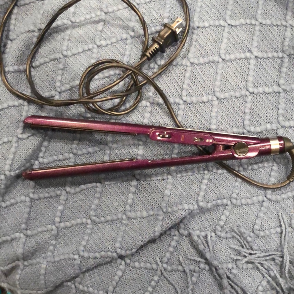 Flat iron